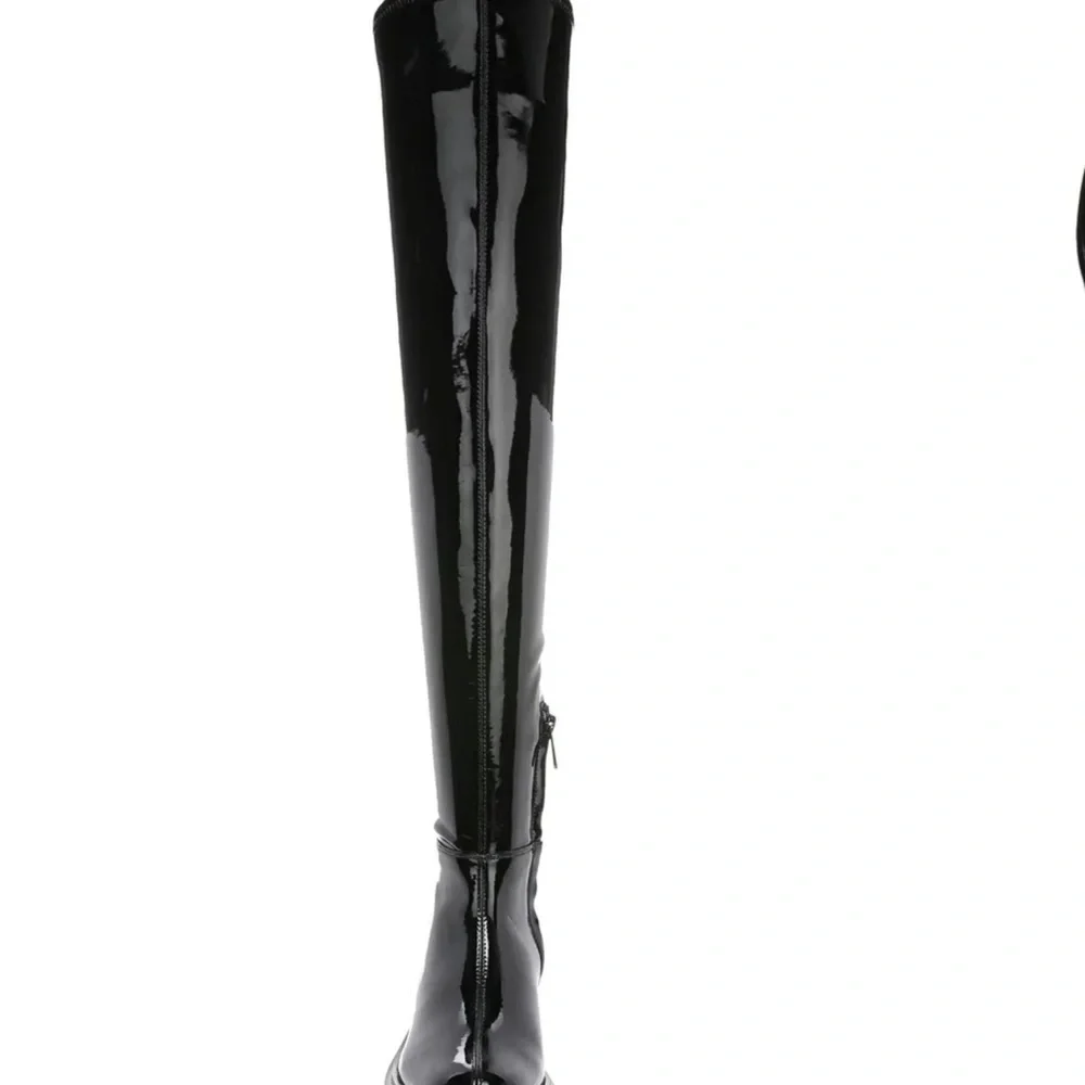 Sam Edelman looking slick